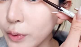 动漫妆容,还原二次元角色的独特风采